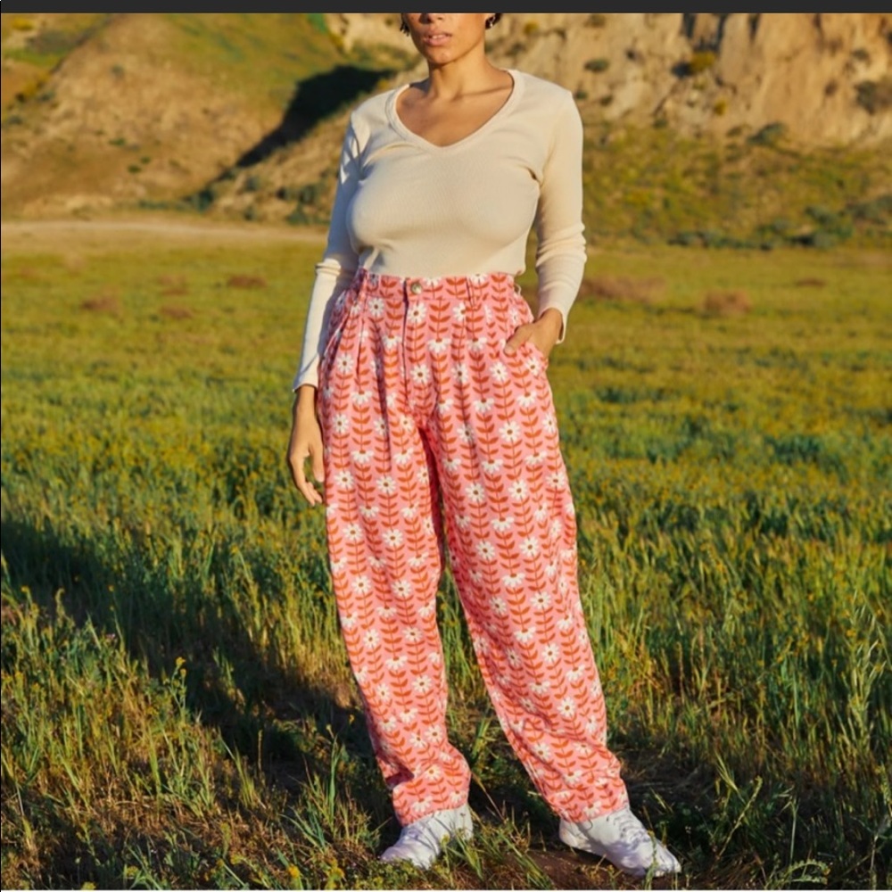 SOLD Big Bud Press Pink Daisy Chain Trousers - Petite XXS